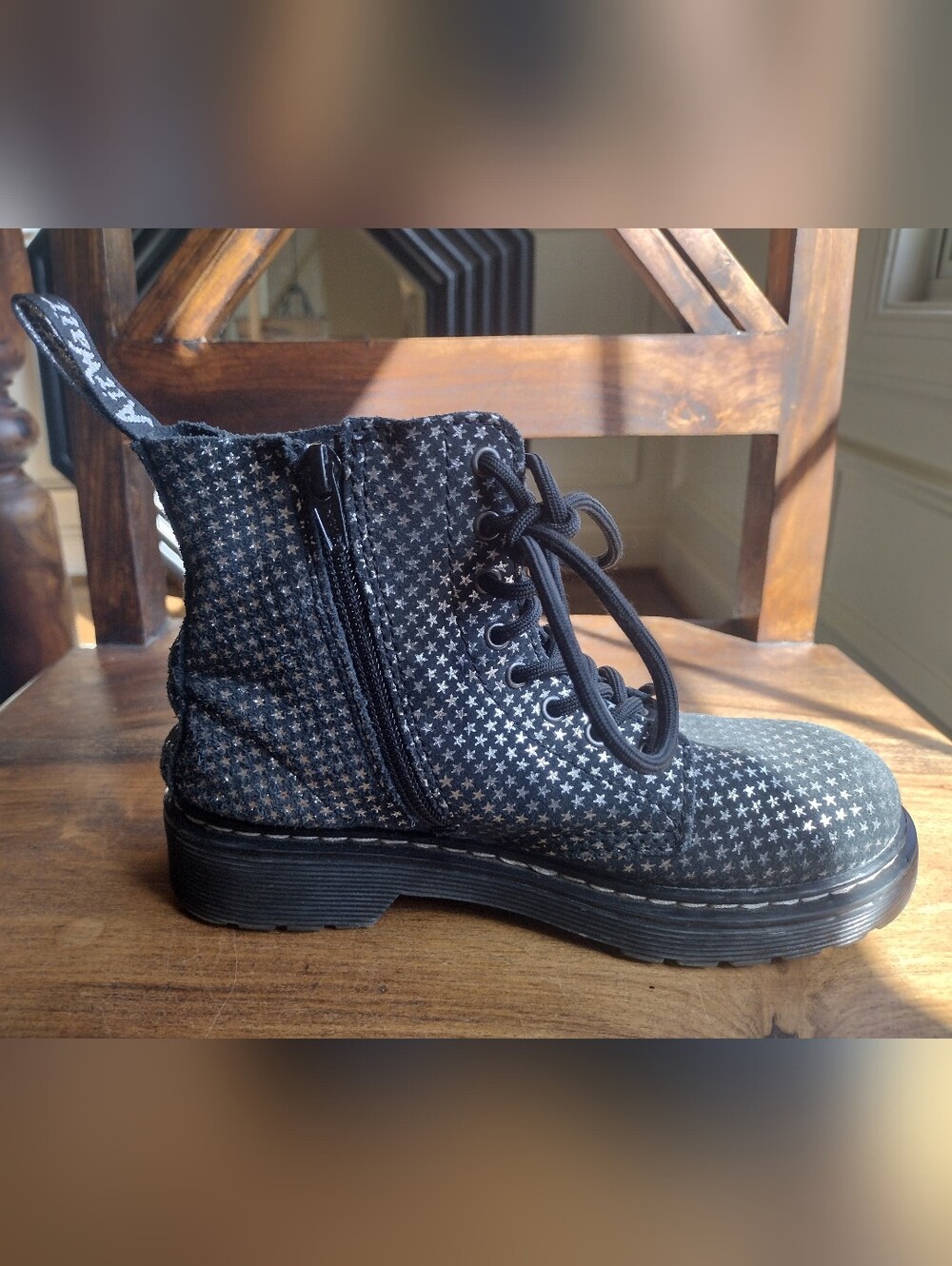 Dr. Martens Black Silver Stars Suede 1460 Pascal Boots Size 2